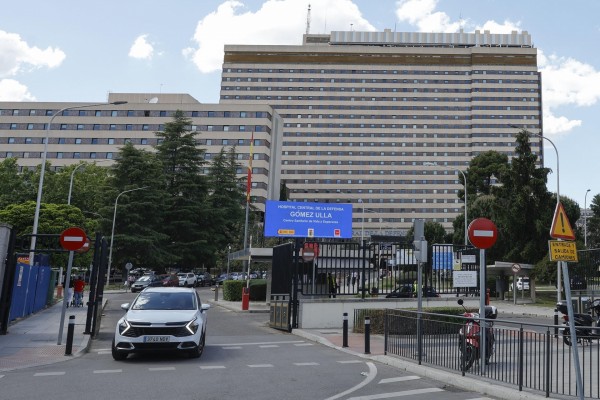 Los españoles del crucero 'MV Hondius' guardarán cuarentena en el Hospital Gómez Ulla de Madrid