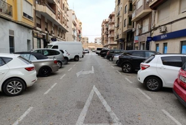 Continúa la renovación de calles en Elche: siguiente paso, Francisco Alemañ, la calle de La Llotja en Altabix