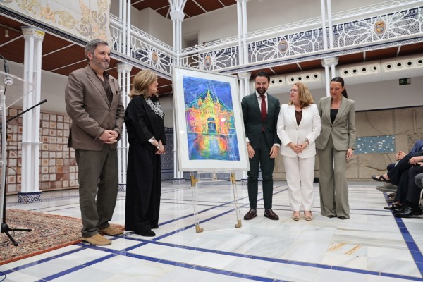 Explosión de color en el Antiguo Mercado de La Unión para el cartel del Cante de las Minas: así es la obra de Muher
