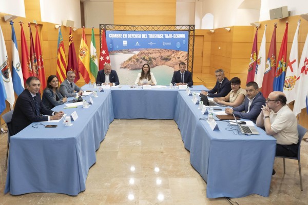 La Comunitat, Andalucía, Madrid y Murcia piden al Gobierno que no 