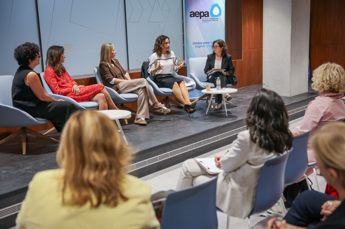 Aepa y Women In AI impulsan en Alicante la jornada 'Mujeres e IA: de usuarias a protagonistas'