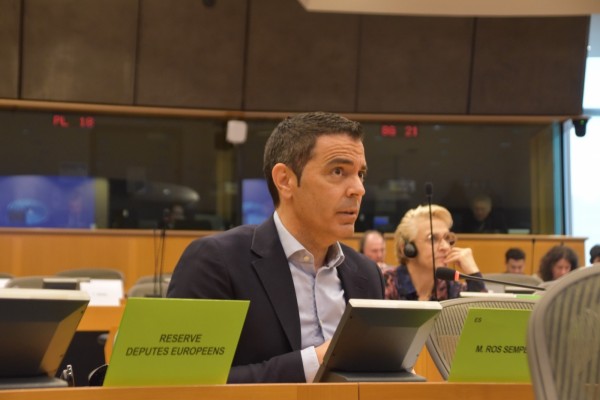 Europa mantiene bajo vigilancia el vertedero tóxico de Torreciega pese al rechazo del PP
