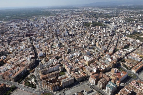 Castellón suma 3.271 habitantes en solo tres meses por el impulso de la inmigración y alcanza los 644.199