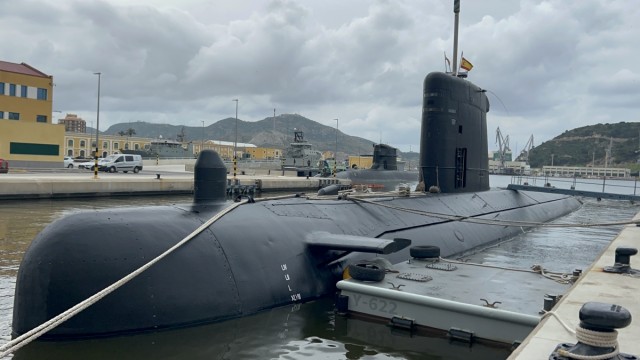 Ruedan el primer documental en un submarino español en misión real: una historia bajo el mar que nace en los astilleros de Cartagena