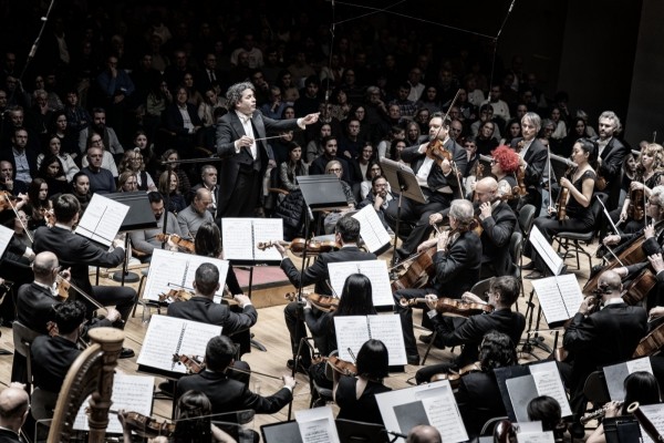 El Palau de la Música aplaza el concierto de Gustavo Dudamel y la Orquesta de Venezuela por los terremotos