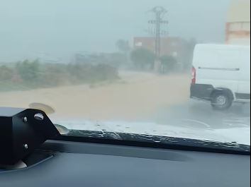Suspenden las clases en los colegios en Los Alcázares, San Pedro y San Javier por las fuertes lluvias