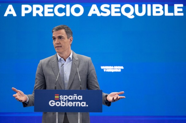 Sánchez anuncia 6.000 millones para vivienda de alquiler asequible y pide responsabilidades a CCAA