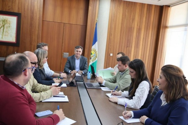 San Pedro del Pinatar proyecta una red de 44 puntos de videovigilancia para reforzar la seguridad y controlar el tráfico