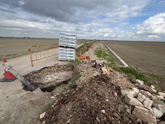 Sueca invierte 41.000 euros en reparar caminos rurales afectados por la rotura de conducciones de agua