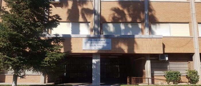 Un colegio de La Pobla denuncia que las nuevas aulas de 3 años se ofertan solo en castellano y sin opción en valenciano
