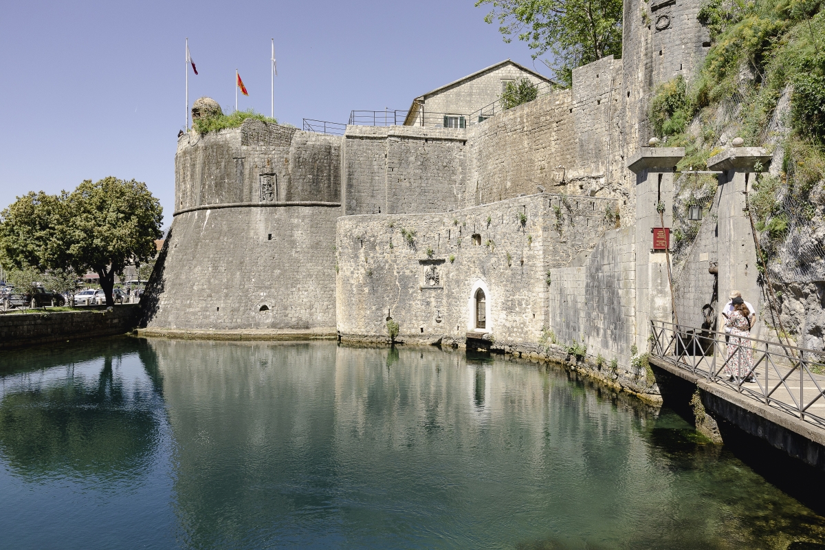 puerta de Gúrdic, en Kotor