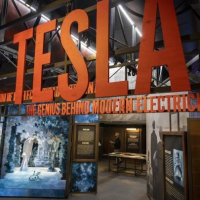 Alicante reivindica la figura de Nikola Tesla, científico e ingeniero excepcional