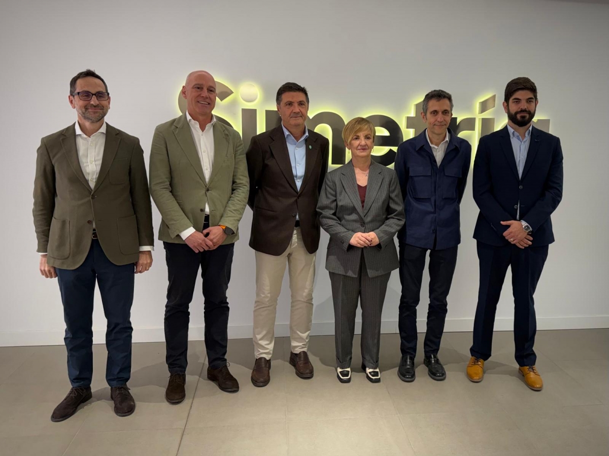 Simetría Grupo desarrolla una tecnología más eficiente para producir hidrógeno verde a través de la energía solar