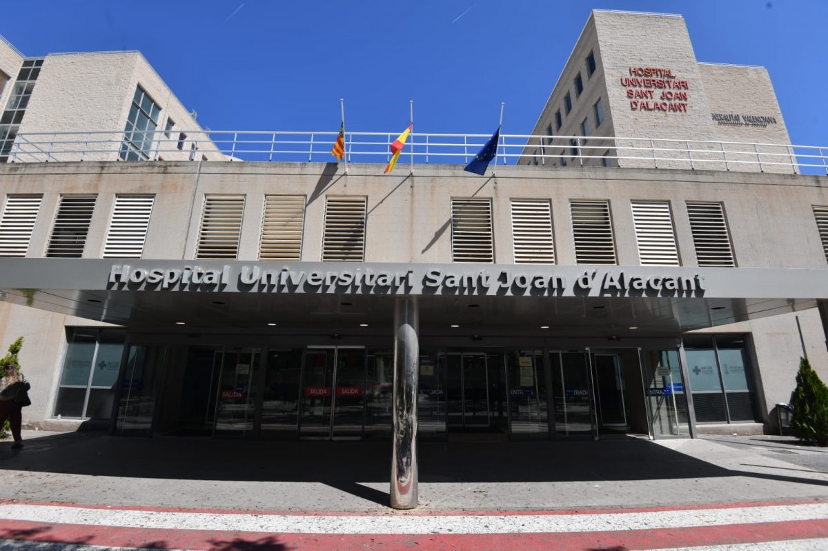 Ingresada una mujer de 32 años en Alicante como caso sospechoso de hantavirus vinculado al crucero