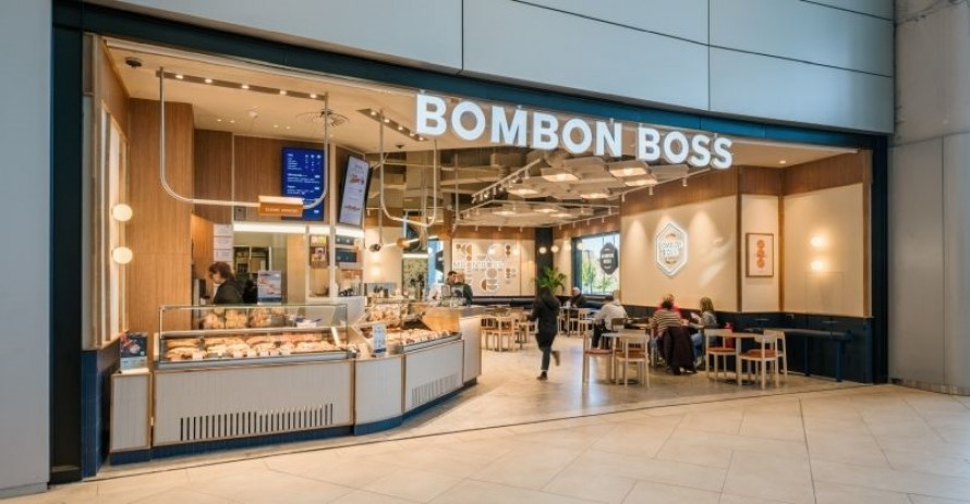 La oriolana Bombon Boss vuelve a abrir cafetería con nueva imagen en Narón, en A Coruña