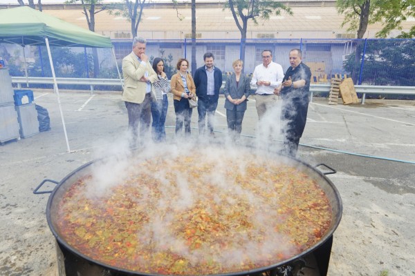 Las imágenes de las tradicionales paellas de PortCastelló