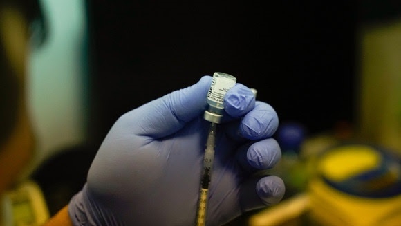 Moderna anuncia trabajos para desarrollar una vacuna contra el hantavirus y repunta un 14% en bolsa