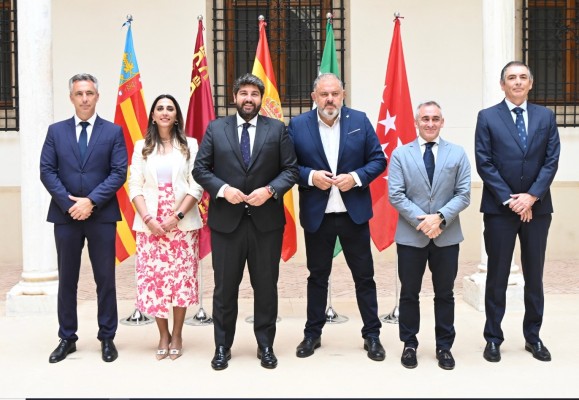 Madrid, Andalucía, Valencia y la Región unifican posiciones en materia de agua