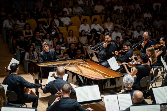 La Orquesta de la Comunitat y Javier Perianes graban la integral de 'Conciertos para piano' de Beethoven