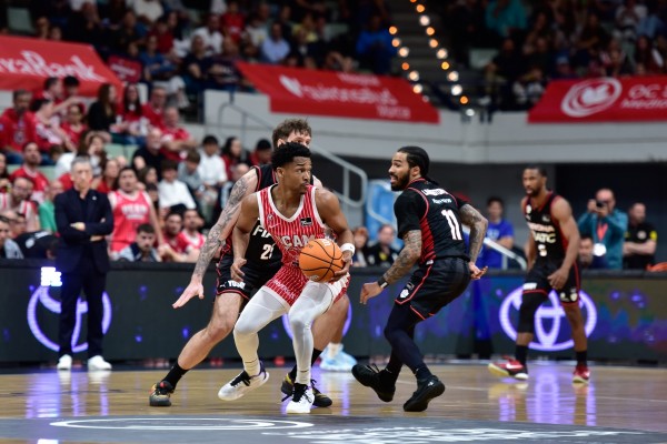 El UCAM CB bate su tope de triunfos en una liga regular ACB ganando a un combativo Girona