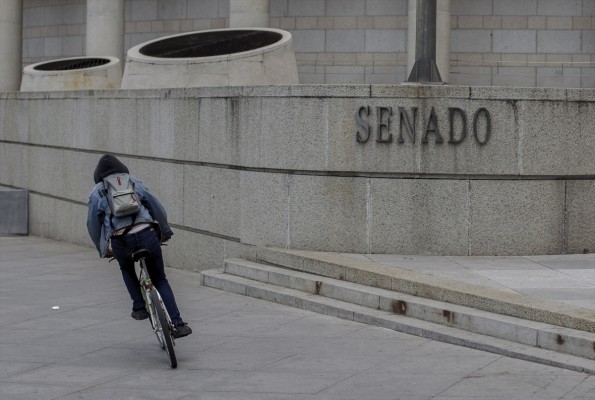 El Senado invita a sus señorías a ir en bici a la Cámara Alta: les ofrecerá rutas ciclistas y formación