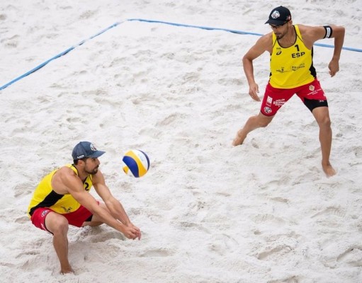Pablo Herrera y Adrián Gavira caen en su debut en el voley playa en Paris 2024