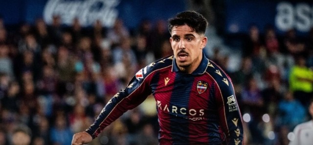Víctor García: “Tenía ganas de que llegara el primer gol; estoy muy contento por ayudar al equipo”