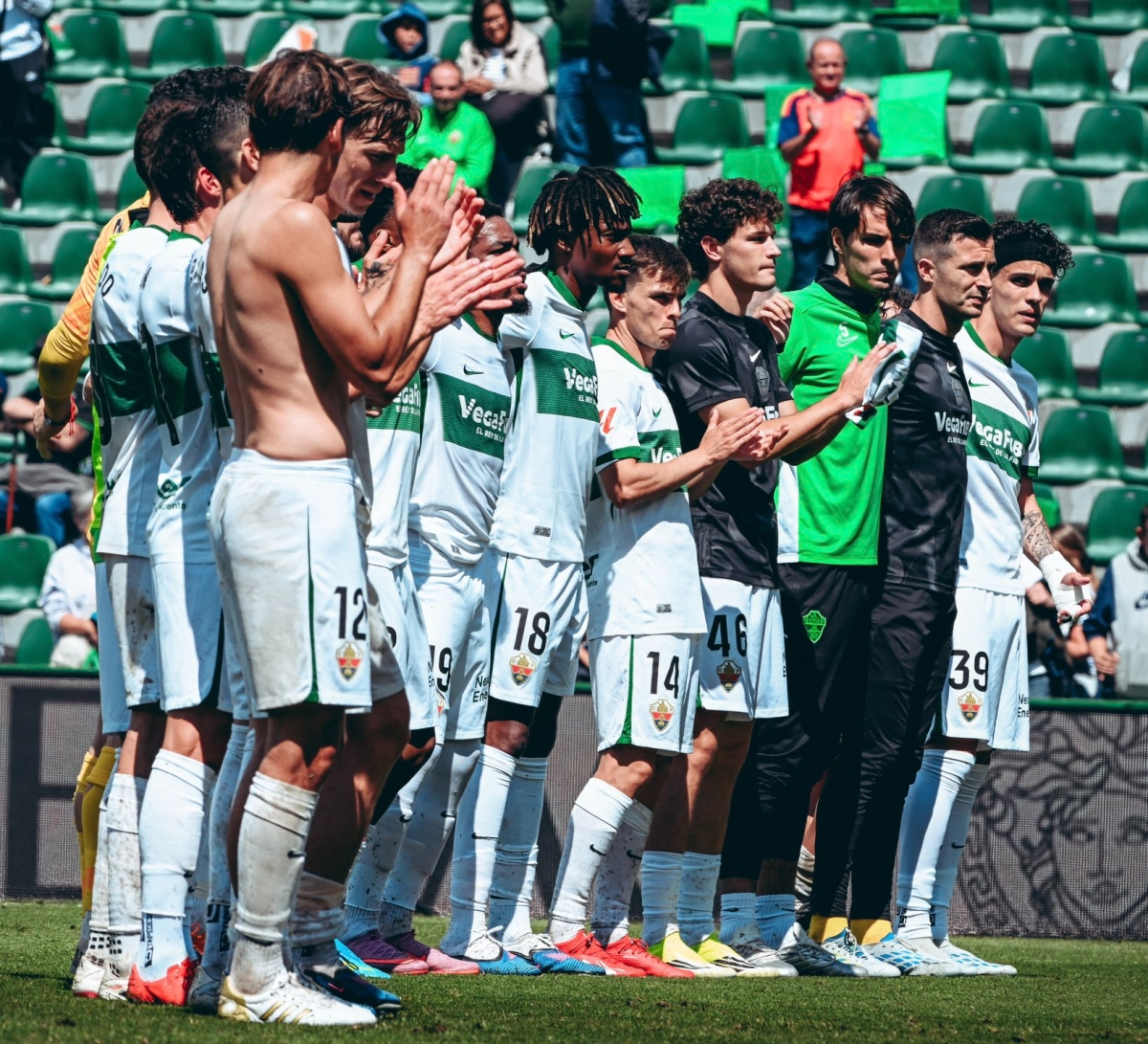El Elche CF sigue dependiendo de sí mismo para eludir el descenso