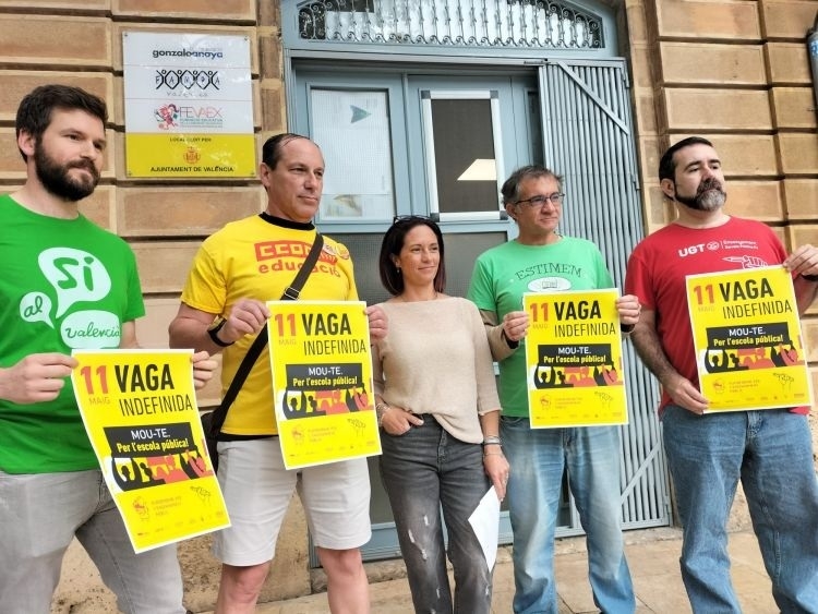 Empieza la huelga indefinida del profesorado en todos los centros públicos valencianos