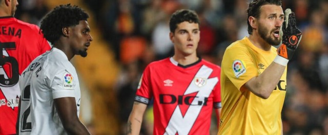El Valencia no gana al Rayo en Mestalla desde 2018 con una derrota y tres empates