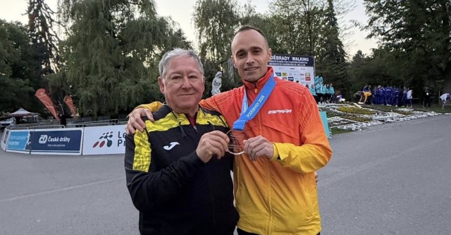 El yeclano Iván López logra la plata con España en la República Checa con mínima europea