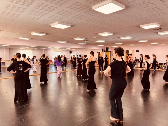 El Centre de les Arts de Burriana acoge clases de danza de Javier Latorre, Maribel Gallardo y Eva López-Crevillén