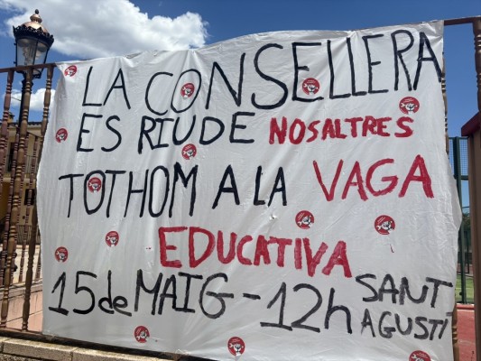 Sindicat d'Estudiants convoca huelga el viernes y asume las reivindicaciones de los docentes: 