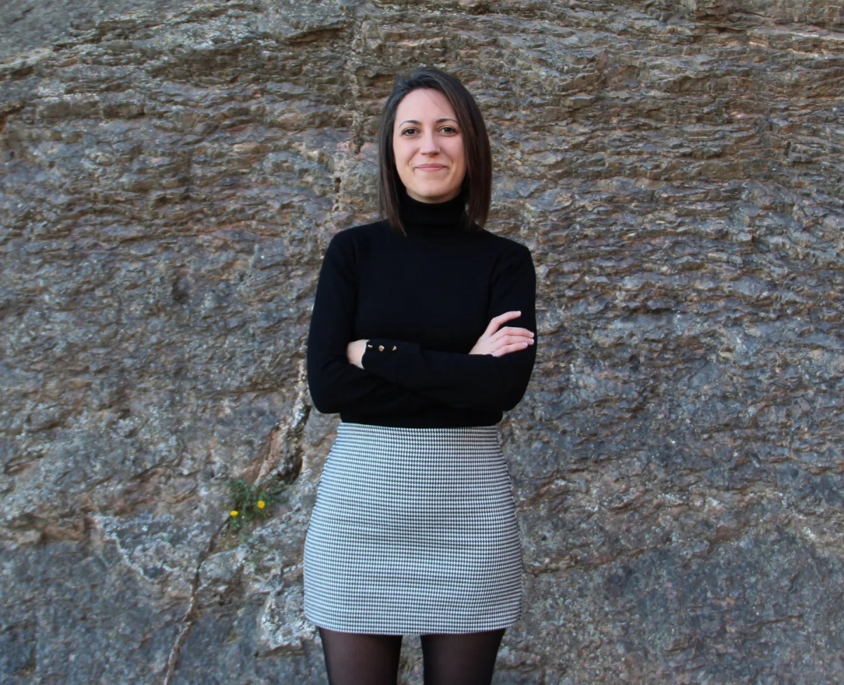 De Llucena a l'èxit editorial: Emma Zafón triomfa amb una novel·la sobre les cures i els silencis familiars 