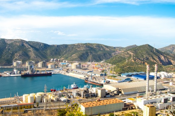 Vía libre ambiental para la gran planta de hidrógeno verde de Repsol en Cartagena 