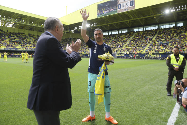 Sergio Asenjo se retira y el Villarreal destaca la 