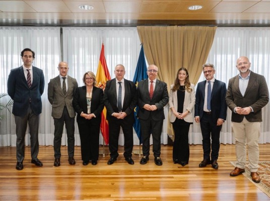 Las patronales del calzado trasladan al ministro de Industria una hoja de ruta para impulsar la competitividad