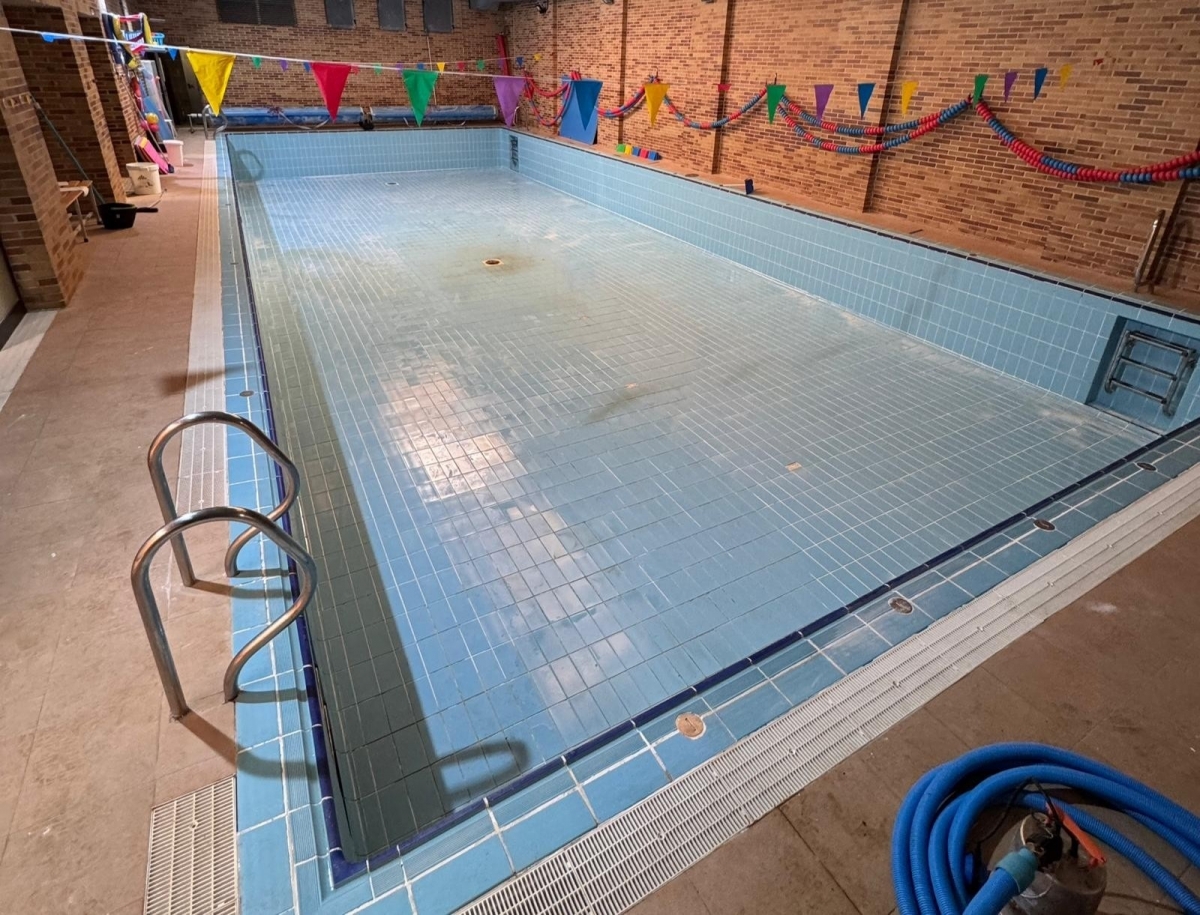 El barrio de Campamento de Paterna tendrá una piscina cubierta municipal