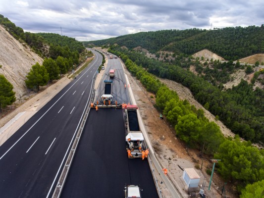 Becsa inicia un nuevo contrato de carreteras en Barcelona y alcanza ya los 4.400 kilómetros conservados