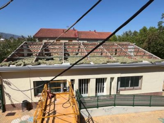 Se retira el amianto y se pondrán 36 placas solares en el CEIP Rafael Nicolás Raya de Sangonera la Verde