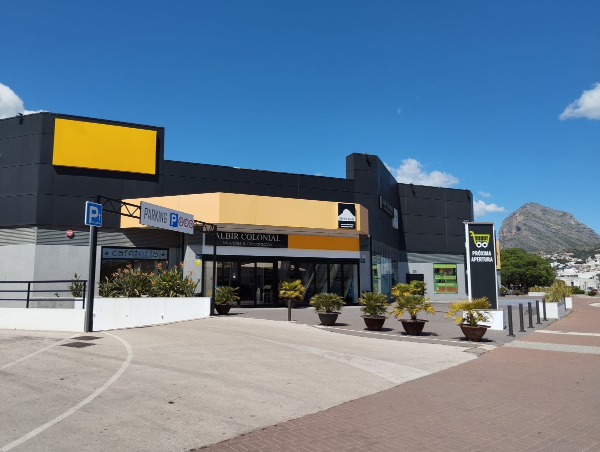 Family Cash abrirá un hípermercado en Xàbia en el Centro Comercial Montgó