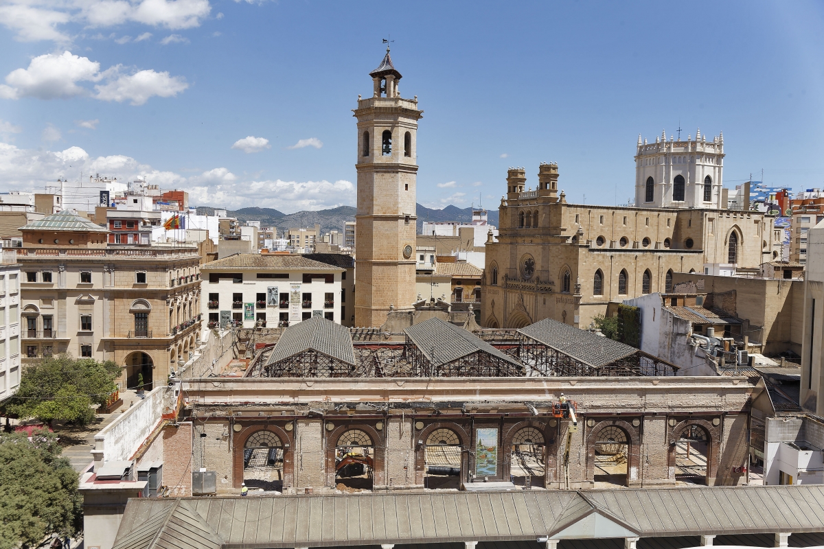 El Mercado Central de Castelló 'renace' desde dentro: encara su ecuador y mira hacia la Magdalena de 2027