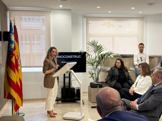 El Consell apuesta por integrar la industrialización y la innovación en la construcción ante 