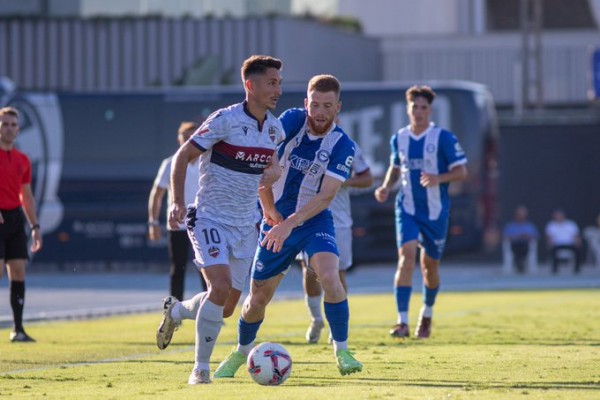 El Levante empata ante el Alavés en el tercer choque de pretemporada