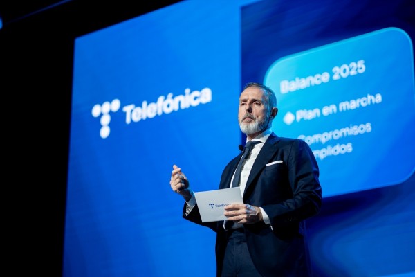 Telefónica reduce un 68% sus pérdidas hasta marzo tras desinvertir en Latam y confirma previsiones anuales