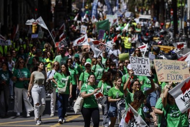 Concentraciones de profesores de la enseñanza pública recuerdan que 