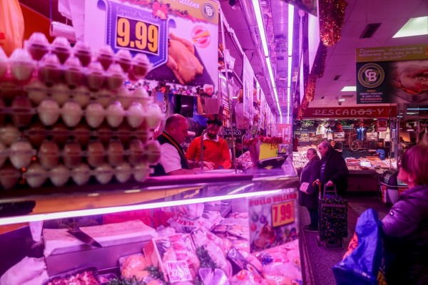Los huevos son un 14,7 % más caros que hace un año y las legumbres suben un 5 % en un mes