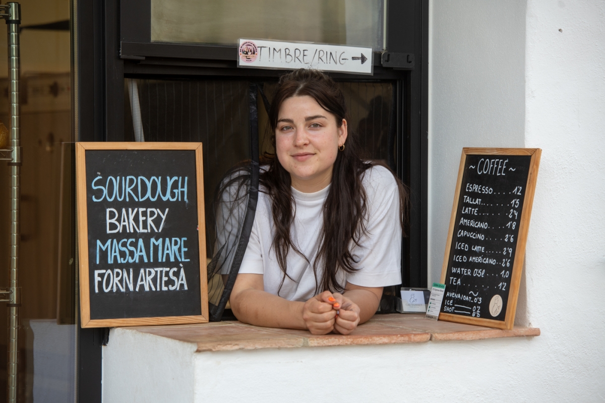 Cal Curret: una micropanadería artesana en Alcalalí