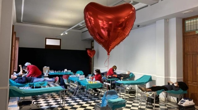 Alicante acoge una jornada especial de donación de sangre por el Día contra la LGTBIfobia