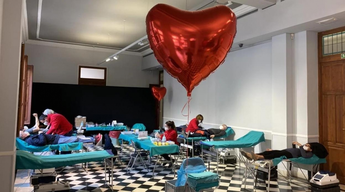 Alicante acoge una jornada especial de donación de sangre por el Día contra la LGTBIfobia